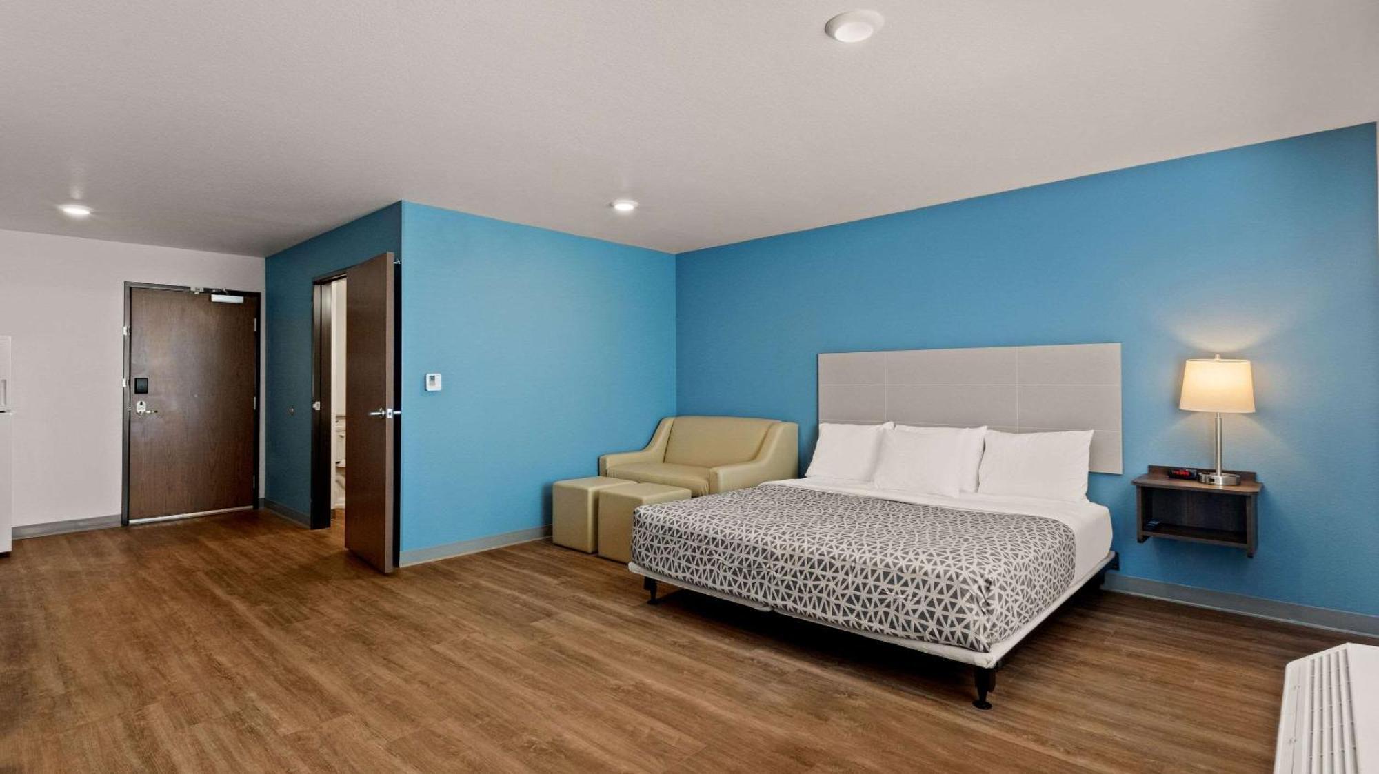 Woodspring Suites Greeley Exterior photo